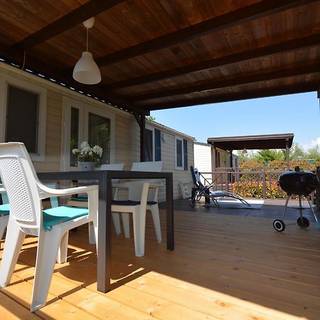 West Coast Mobilhome With Xxl Terrace In Naturist Resort Solaris Fkk Tar-Vabriga ภายนอก รูปภาพ